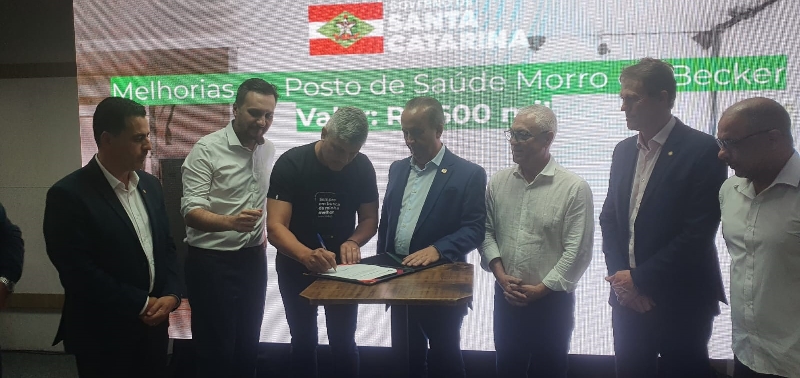 Governador visita a ACIT e oficializa recursos para obras em Tubarão