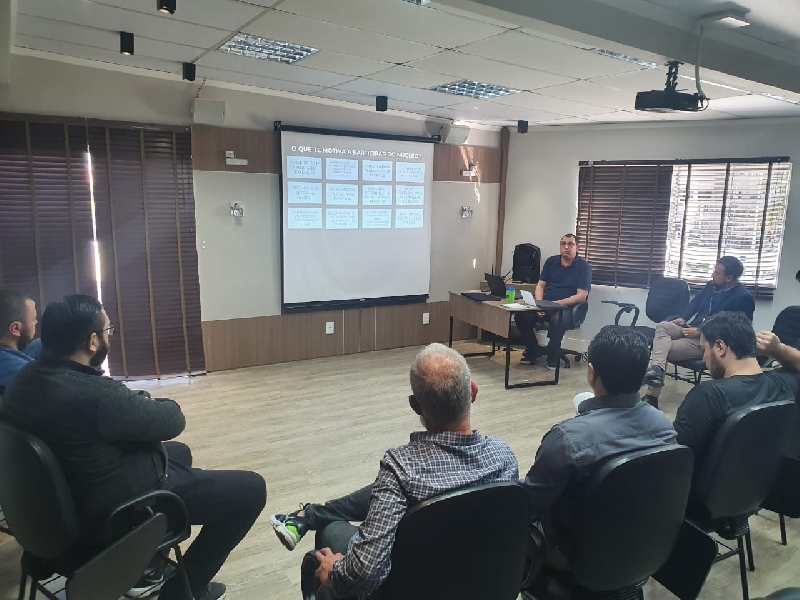 Núcleo de Tecnologia da ACIT promove ações de capacitação da comunidade e  desenvolvimento do setor