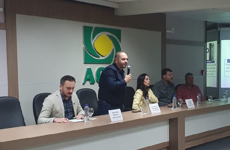 Conselho da ACIT recebe deputados para falar do andamento de ações