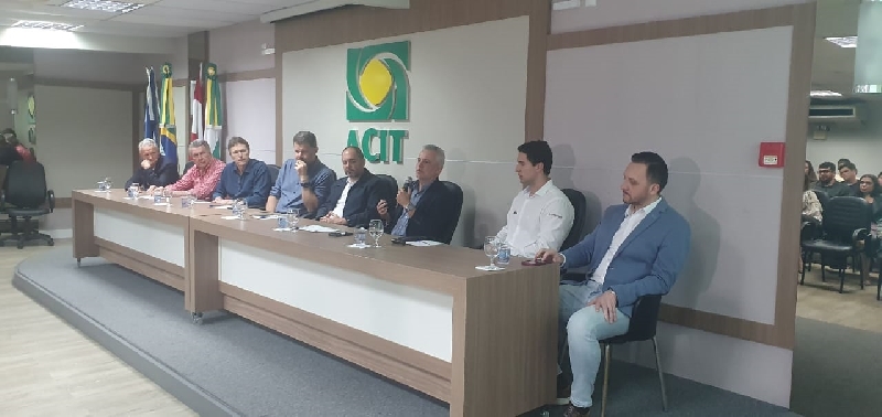 Aeroporto Regional Sul: concessionária apresenta cronograma na ACIT